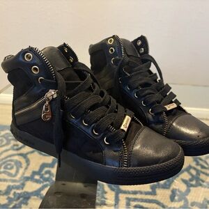 Y2K G by GUESS Gold Zipper Faux Suede Leather studs Madman3 Sneaker Shoes